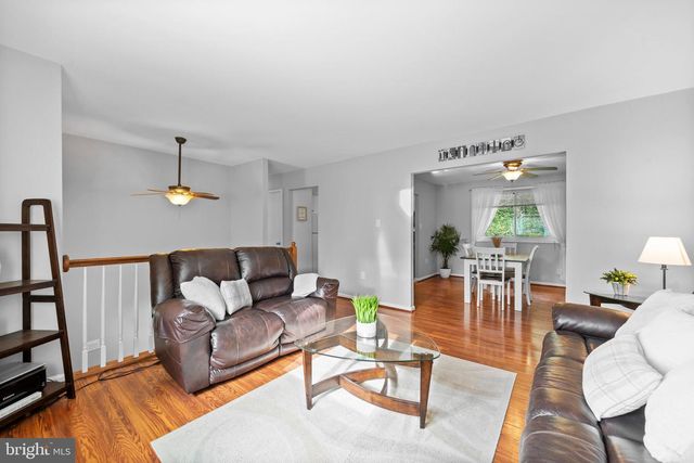 9016 HOLLY AVE, Waldorf, MD 20601
