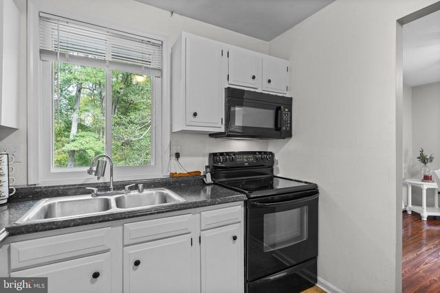 9016 HOLLY AVE, Waldorf, MD 20601