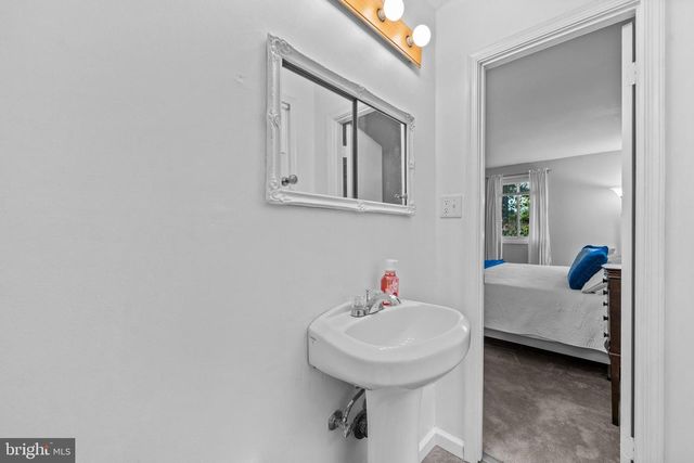 9016 HOLLY AVE, Waldorf, MD 20601