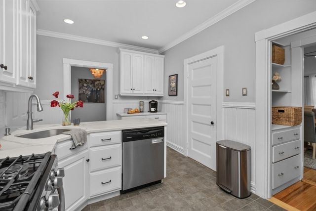 20 Winchester St 3, Brookline, MA 02446