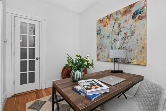 20 Winchester St 3, Brookline, MA 02446