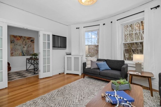 20 Winchester St 3, Brookline, MA 02446