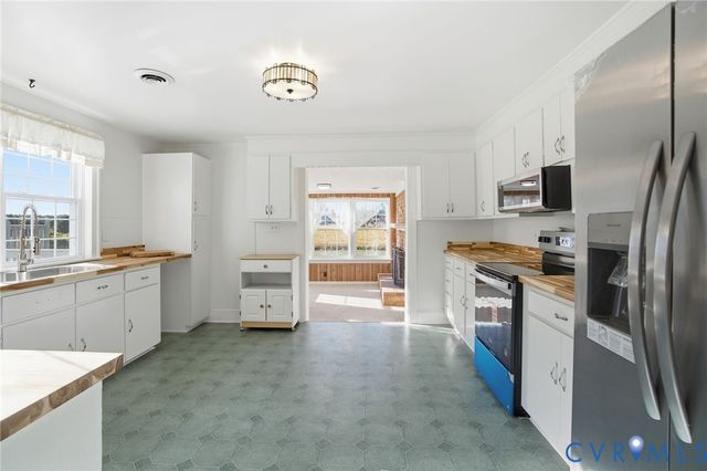 9102 Boydton Plank Rd, North Dinwiddie, VA 23803