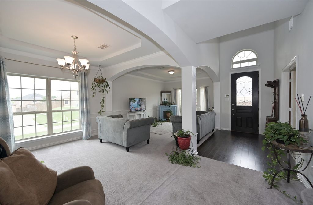 property-img