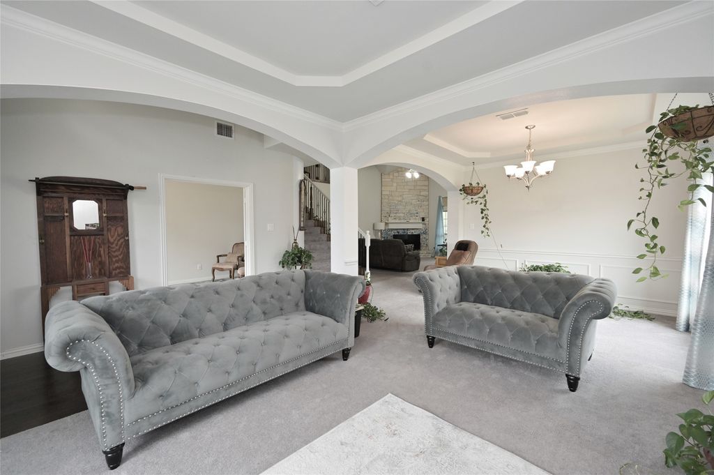 property-img