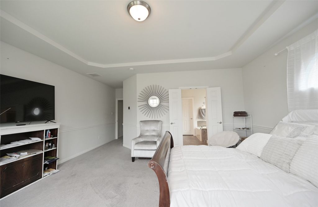 property-img