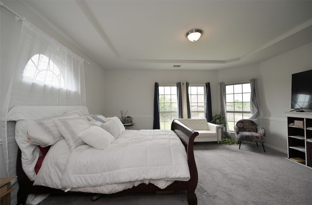 property-img