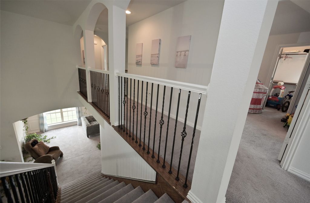 property-img