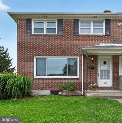 356 E SPRINGETTSBURY AVENUE, York, PA 17403