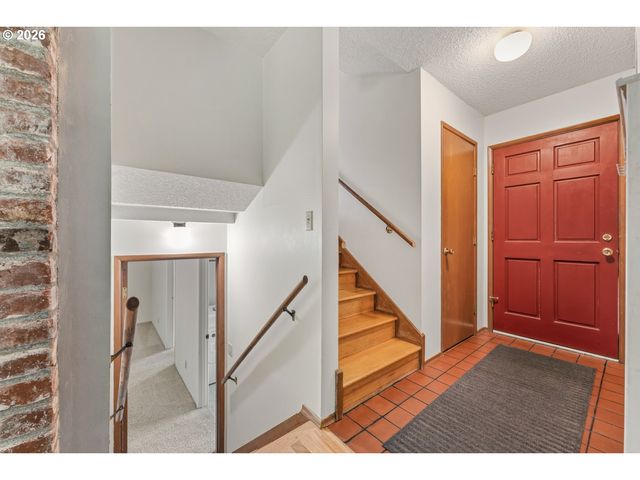 13205 Sw ASH Dr, Tigard, OR 97223