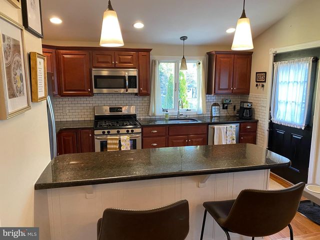 130 E MARSHALL AVE, Langhorne, PA 19047