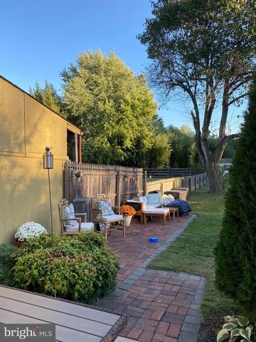 130 E MARSHALL AVE, Langhorne, PA 19047