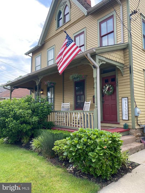 130 E MARSHALL AVE, Langhorne, PA 19047