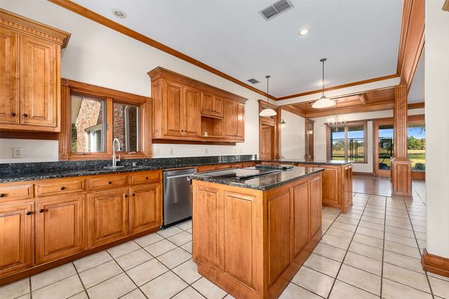 11631 Hiram Road, Wills Point, TX 75169