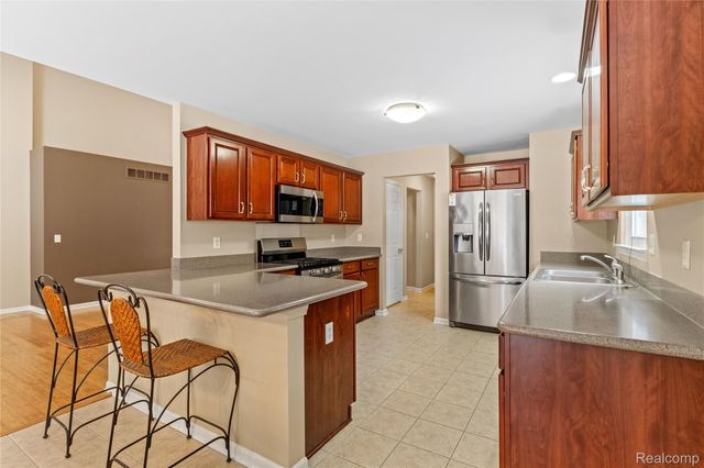 3841 Arbor Drive 86, Auburn Hills, MI 48326