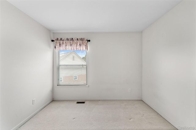 3841 Arbor Drive 86, Auburn Hills, MI 48326