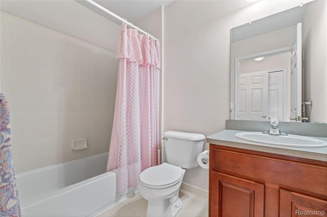 3841 Arbor Drive 86, Auburn Hills, MI 48326