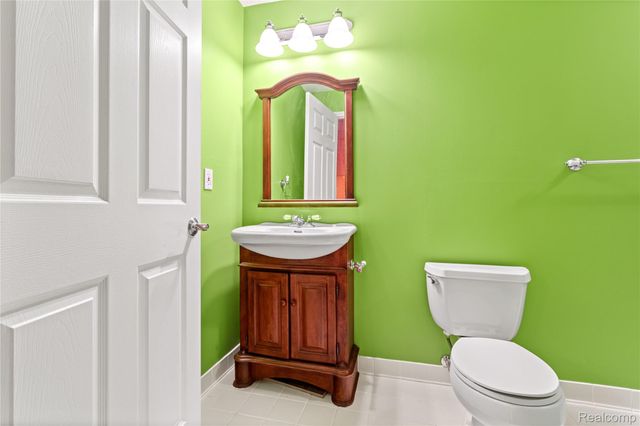 3841 Arbor Drive 86, Auburn Hills, MI 48326