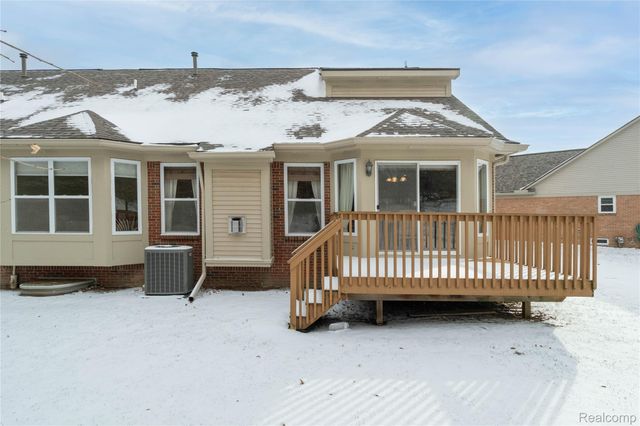 3841 Arbor Drive 86, Auburn Hills, MI 48326