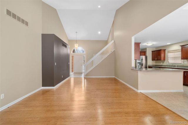 3841 Arbor Drive 86, Auburn Hills, MI 48326