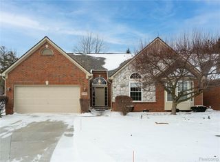 3841 Arbor Drive 86, Auburn Hills, MI 48326