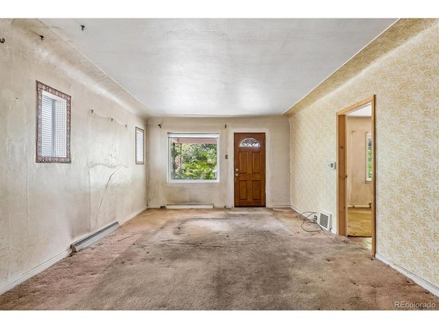 3828 Wyandot St, Denver, CO 80211