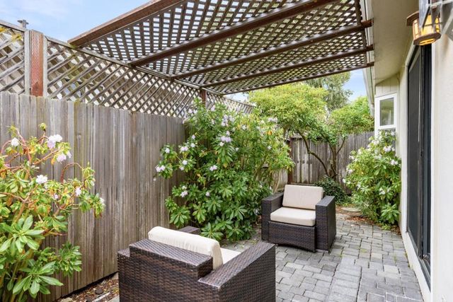 514 7th Street, Pacific Grove, CA 93950
