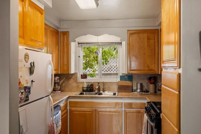 514 7th Street, Pacific Grove, CA 93950