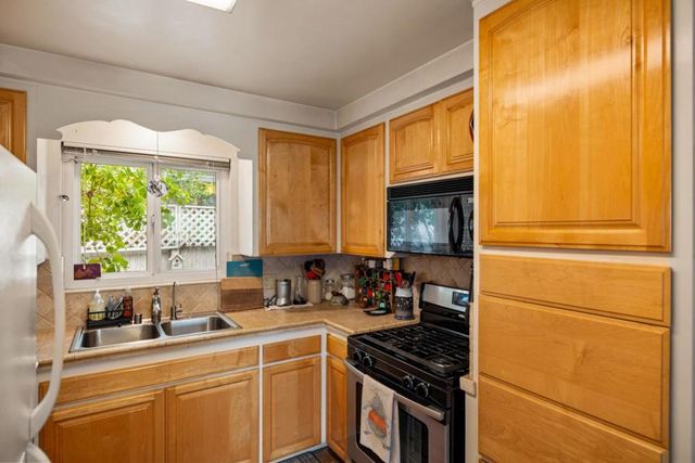 514 7th Street, Pacific Grove, CA 93950