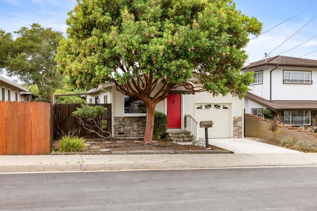 514 7th Street, Pacific Grove, CA 93950