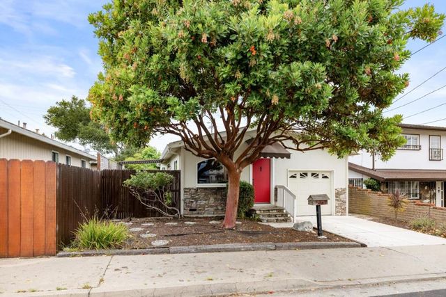 514 7th Street, Pacific Grove, CA 93950