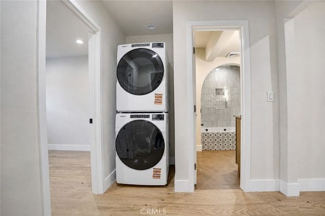 3432 Larissa, Los Angeles, CA 90026