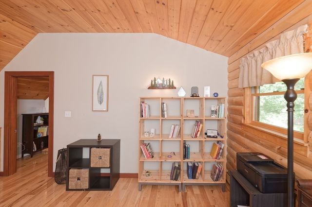 55 Breakneck Hill Rd, Southborough, MA 01772