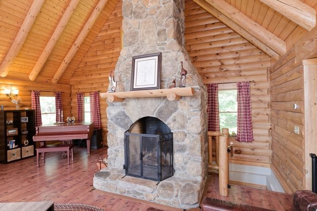55 Breakneck Hill Rd, Southborough, MA 01772