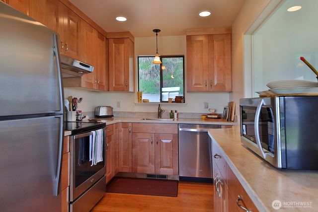 3545 Shell Street, Greenbank, WA 98253