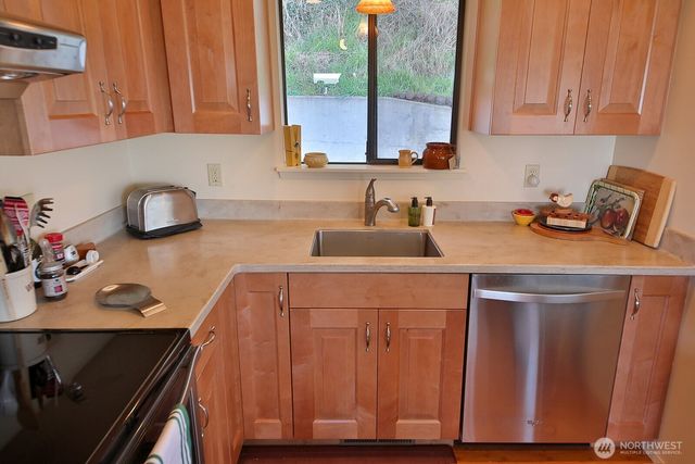 3545 Shell Street, Greenbank, WA 98253