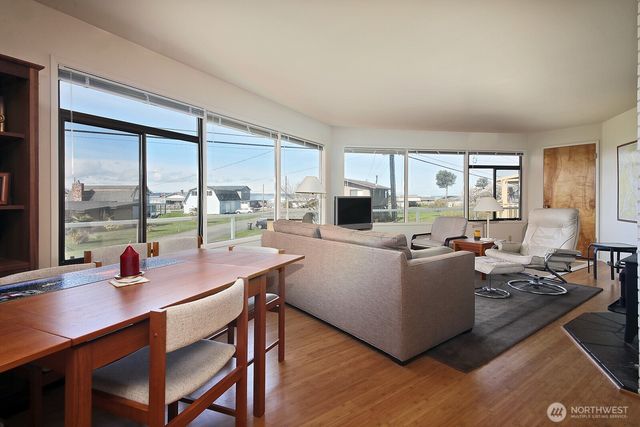 3545 Shell Street, Greenbank, WA 98253