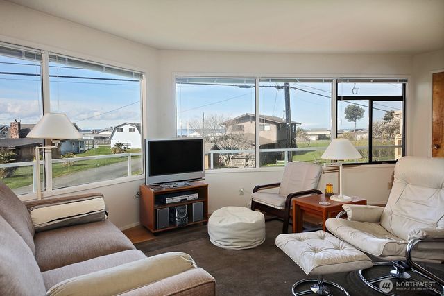 3545 Shell Street, Greenbank, WA 98253