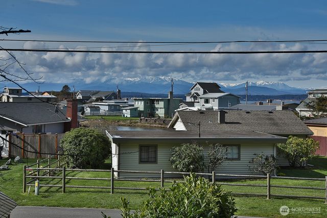 3545 Shell Street, Greenbank, WA 98253