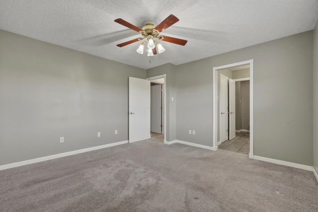 42 Regal Oaks, Barboursville, WV 25504