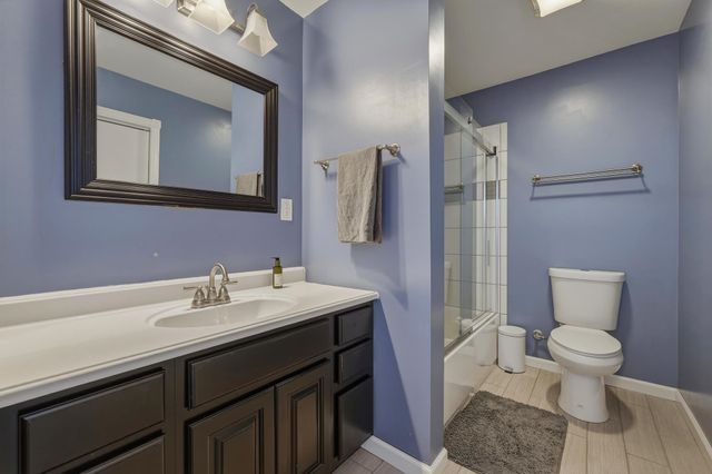 42 Regal Oaks, Barboursville, WV 25504