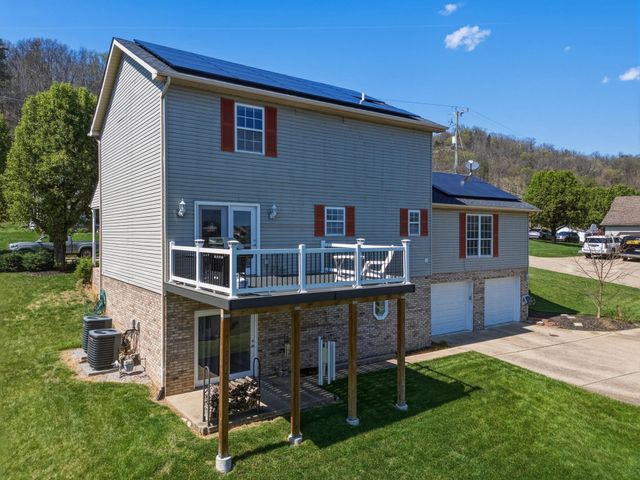 42 Regal Oaks, Barboursville, WV 25504