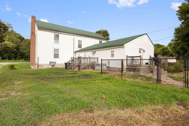 79 Dixon Springs Cir, Dixon Springs, TN 37057