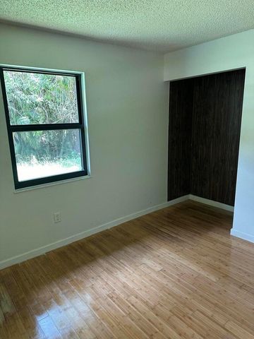 13743 Persimmon Boulevard, Royal Palm Beach, FL 33411