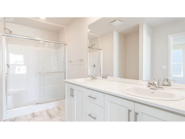 3671 Sw 36th St, Gresham, OR 97080