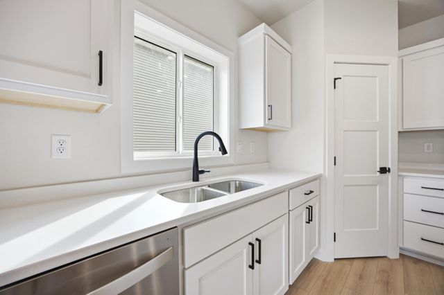 6267 87 Avenue S, Horace, ND 58047