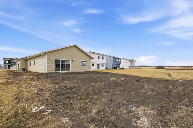 6267 87 Avenue S, Horace, ND 58047