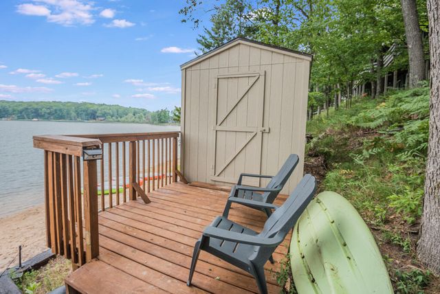 8833 W Velt Avenue, Baldwin, MI 49304