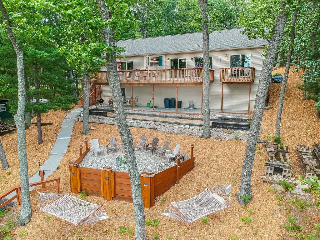8833 W Velt Avenue, Baldwin, MI 49304