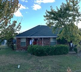 212 Ridgetop Court, Blue Ridge, TX 75424